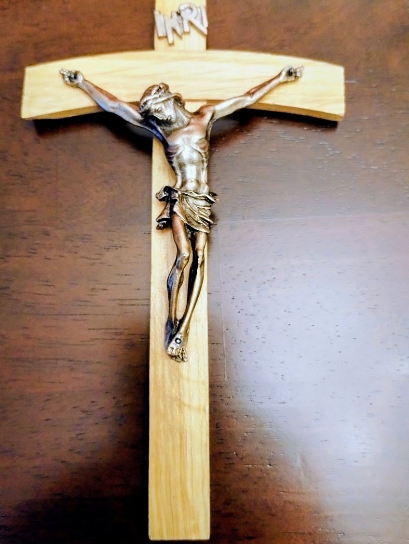 Le sacrifice qui inaugure la cérémonie de couronnement de notre Seigneur et Sauveur, le Roi Jésus-Christ.